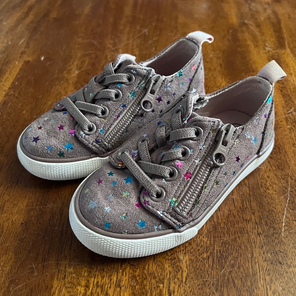 Cat & Jack Side Zipper Sneakers with Shiny Stars / Brown / Size 7